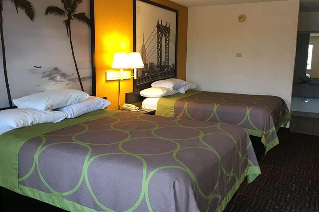 Hotel Super 8 By Wyndham Seguin Habitación foto