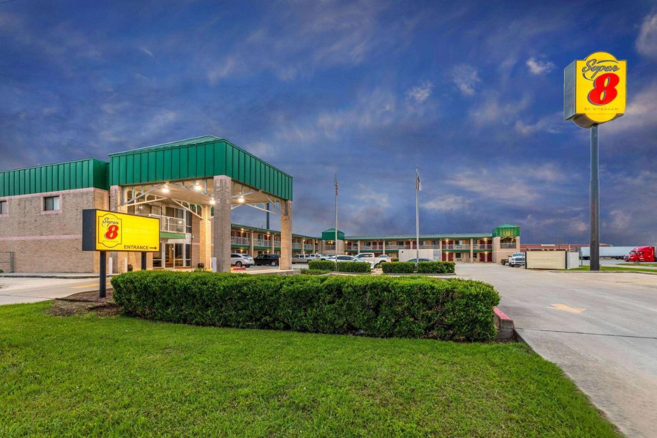 Hotel Super 8 By Wyndham Seguin Exterior foto